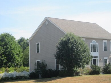 8 Karolina Ln, Bedford, NH 03110 - photo 2