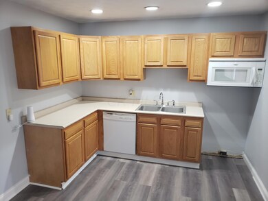 4826 Folger Dr, Columbus, OH 43227 - photo 3