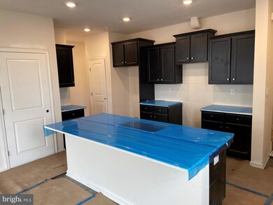 43 Fonthill Ct, Quakertown, PA 18951 - photo 2