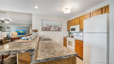 2500 Bay Point Ln unit 532, Osage Beach, MO 65065 - photo 5