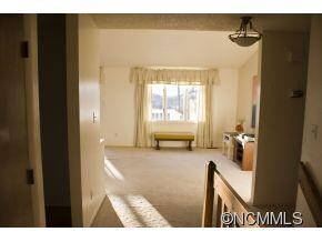 24 Hollybrook Dr unit 4, Asheville, NC 28803 - photo 2