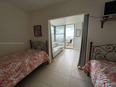 2899 Collins Ave unit 625, Miami Beach, FL 33140 - photo 4