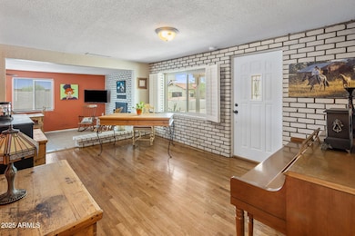 Foyer/Front Room