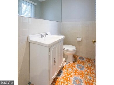 7905 Cobden Rd, Glenside, PA 19038 - photo 5