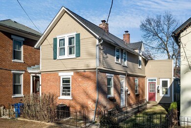 R 750 S 3rd Street 001-