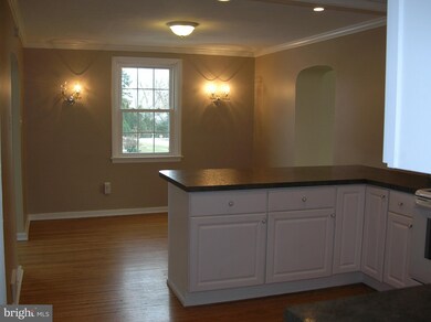 2416 N Greenhill Rd, Broomall, PA 19008 - photo 5