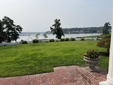 158 E Shore Rd, Halesite, NY 11743 - photo 4