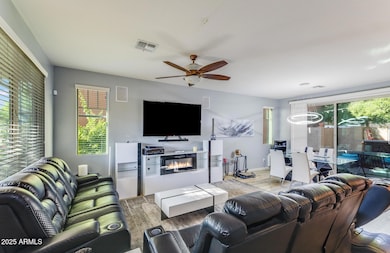 2275 N Heritage-7