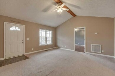 121 Nutmeg Dr, Shelbyville, TN 37160 - photo 6