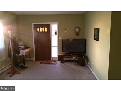 608 Turf Ln, Conshohocken, PA 19428 - photo 3