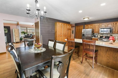 1326 E 7th St, Pella, IA 50219 - photo 6