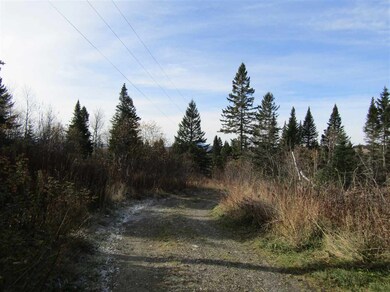 858 Diamond Pond Rd, Stewartstown, NH 03576 - photo 3