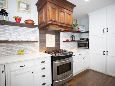 243 East Columbus St Lithoplis-16