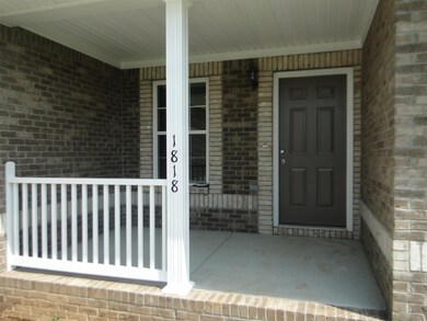 1818 Lakin Ln, Columbia, TN 38401 - photo 3
