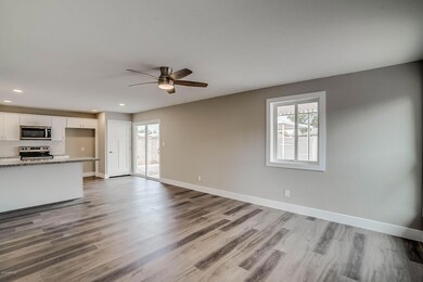 2532 E Manhatton Dr unit 2, Tempe, AZ 85282 - photo 4