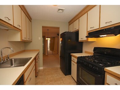 59 Blackstone Dr unit 9, Nashua, NH 03063 - photo 4