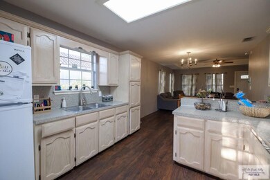 1022 S Missouri Ave, Weslaco, TX 78596 - photo 4