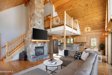 18 Castle Ln, Great Barrington, MA 01230 - photo 4