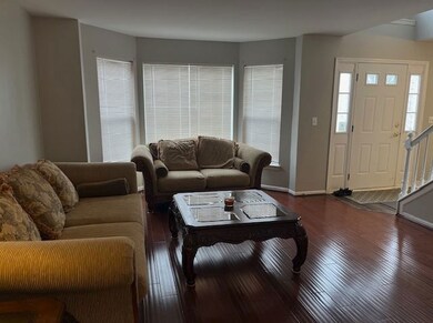 1217 Mayfair Dr, Carpentersville, IL 60110 - photo 3