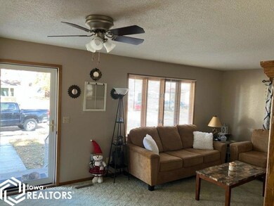 407 Jefferson St, Fontanelle, IA 50846 - photo 5