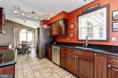 8400 Braddock Way, Columbia, MD 21046 - photo 5