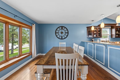 5823 Stuart Ln, Oak Forest, IL 60452 - photo 5