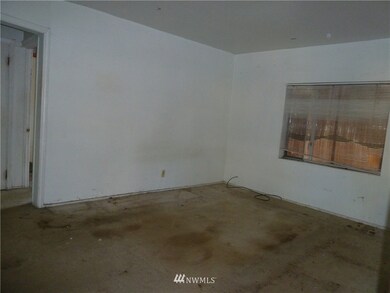 unlisted-address, Everett, WA 98208 - photo 7