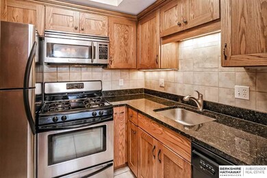 4907 Davenport St unit 2, Omaha, NE 68132 - photo 7