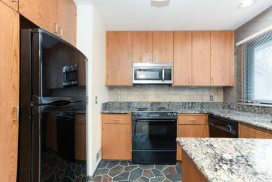 57203 Island Rd unit 3, Sunriver, OR 97707 - photo 2