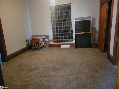 605 E Monroe St, Mount Ayr, IA 50854 - photo 7