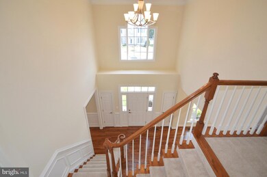 43486 Savoy Woods Ct, Chantilly, VA 20152 - photo 3