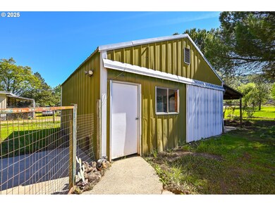 694 Tipton Rd, Roseburg, OR 97471 - photo 4