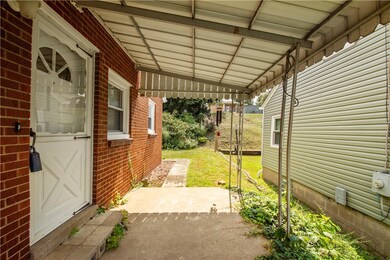 120 Phillips St, Charleroi, PA 15022 - photo 2
