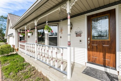 004-photo-front-view-6442129