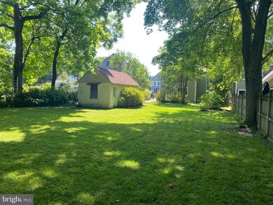 122 S Spring St, Falls Church, VA 22046 - photo 3