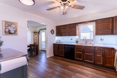 6 Kitchen B