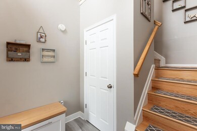 19902 Dunstable Cir, Germantown, MD 20876 - photo 2