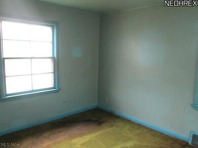 20516 Franklin Rd, Maple Heights, OH 44137 - photo 6