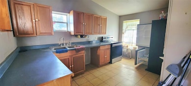 628 Green Valley Dr, Bastrop, TX 78602 - photo 5