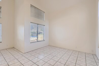 4-172942425-06 Living Room