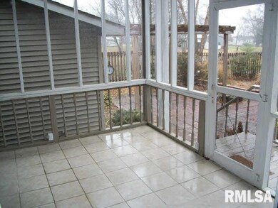 1701 Dorris Heights Rd, Harrisburg, IL 62946 - photo 6