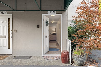 13321 15th Ave NE unit D5, Seattle, WA 98125 - photo 5