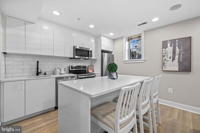 1718 1st St NW unit 8, Washington, DC 20001 - photo 4