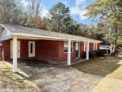 158 Hillcrest Cir, Louisville, MS 39339 - photo 2