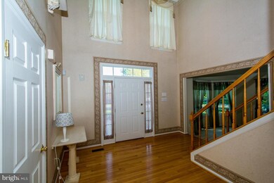 7883 Rockburn Dr, Ellicott City, MD 21043 - photo 2