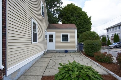 2481 Centre St, West Roxbury, MA 02132 - photo 4
