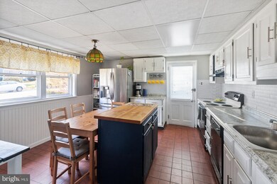 38 Fairview Rd, Broomall, PA 19008 - photo 7