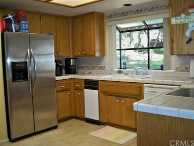 Abundant Cabinets