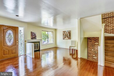 18510 Split Rock Ln, Germantown, MD 20874 - photo 4