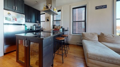 484 Commercial St unit 4, Boston, MA 02109 - photo 5